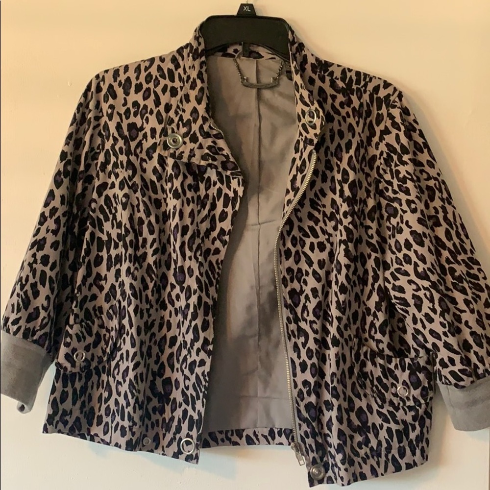 Leopard print crop jacket